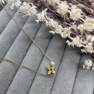 clover pearl chain